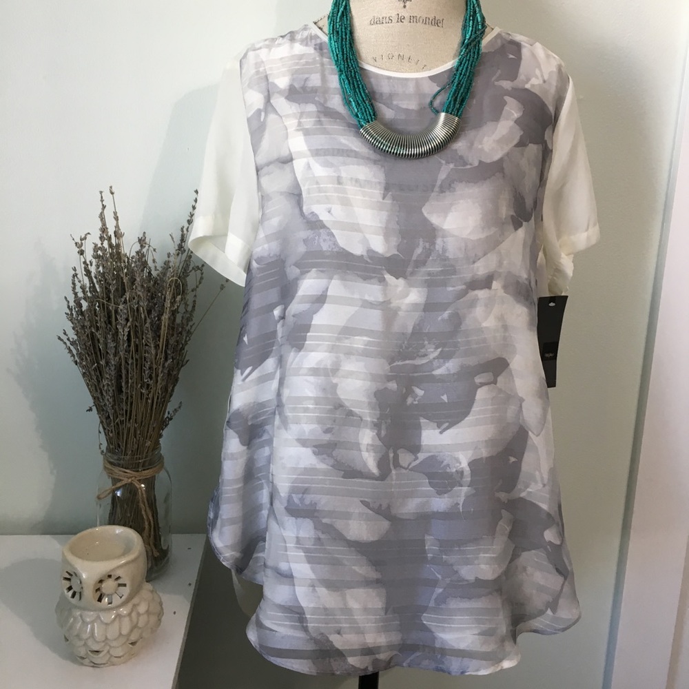 Mossimo Hi-Lo shirt